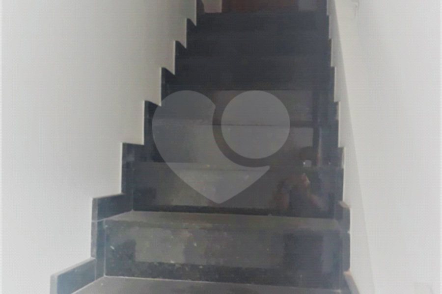Casa à venda com 2 suítes no condomínio Casa de Pedra, São Paulo - SP