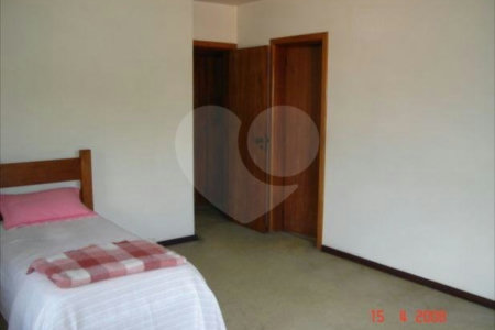 Casa Térrea à venda com 4 quartos, sendo 2 suítes, em Vila Tramontano, São Paulo, SP