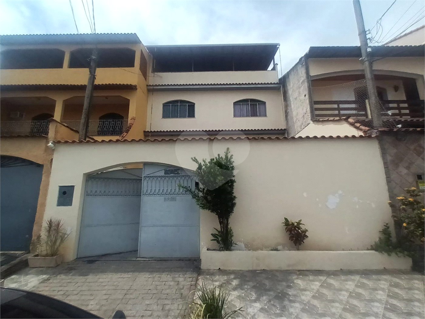 Casa à venda com 2 quartos, sendo 1 suíte, no condomínio Parque Central, Rio de Janeiro - RJ