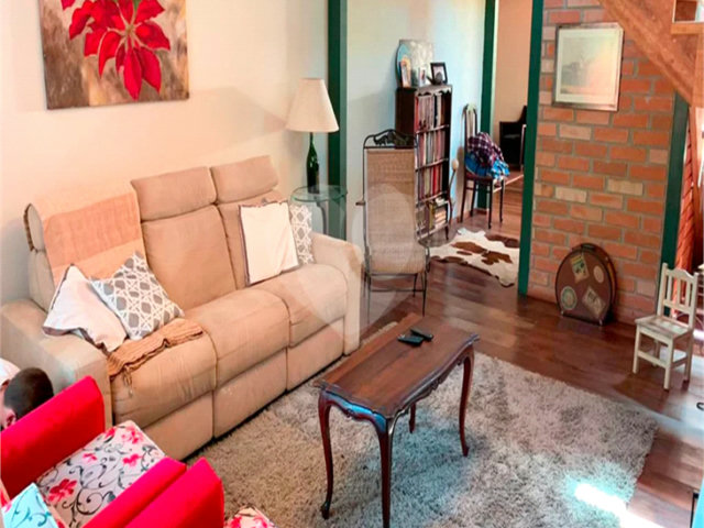 Casa à venda com 4 suítes em Roseira, Mairiporã, SP