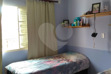 Sobrado à venda com 3 quartos, sendo 2 suítes, no Centro, Araraquara, SP