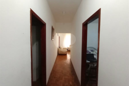 Casa à venda com 6 quartos em Vila Alves, Itapetininga, SP