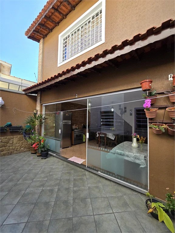 Sobrado à venda com 4 quartos, sendo 1 suíte,  em Vila Jaguara, São Paulo, SP