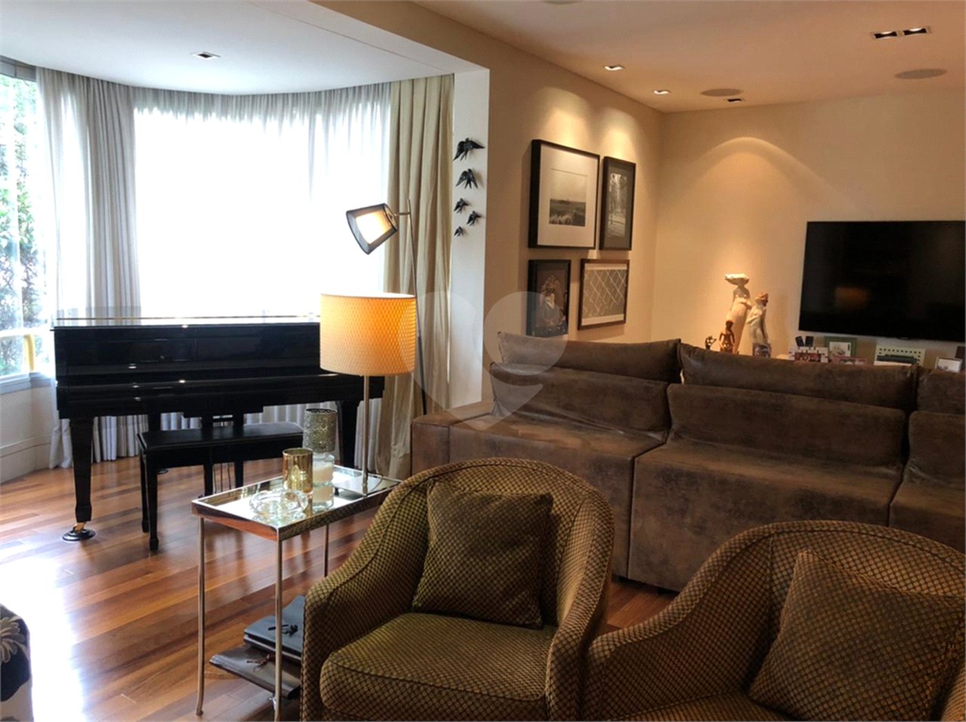 Apartamento à venda com 4 quartos, sendo 3 suítes, em Alto da Boa Vista, São Paulo, SP