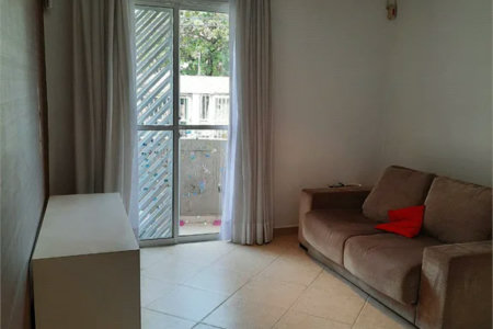 Sobrado à venda com 3 quartos, sendo 1 suíte,  em Jardim Ester, São Paulo, SP