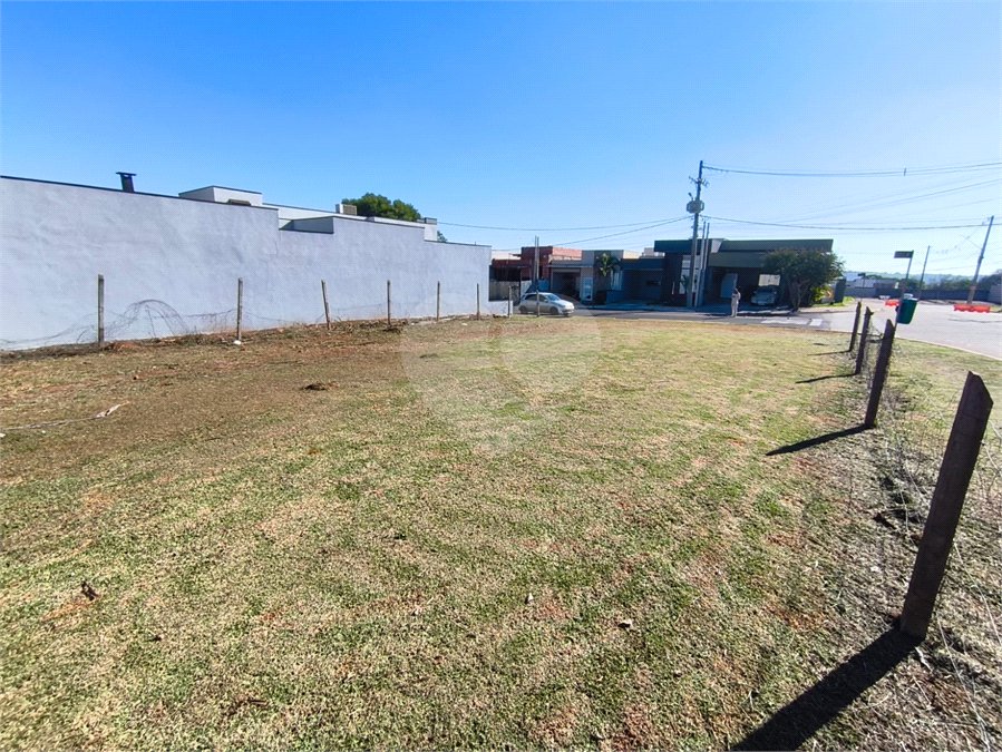 Terreno à venda em Residencial Lago dos Ipês, Itapetininga, SP