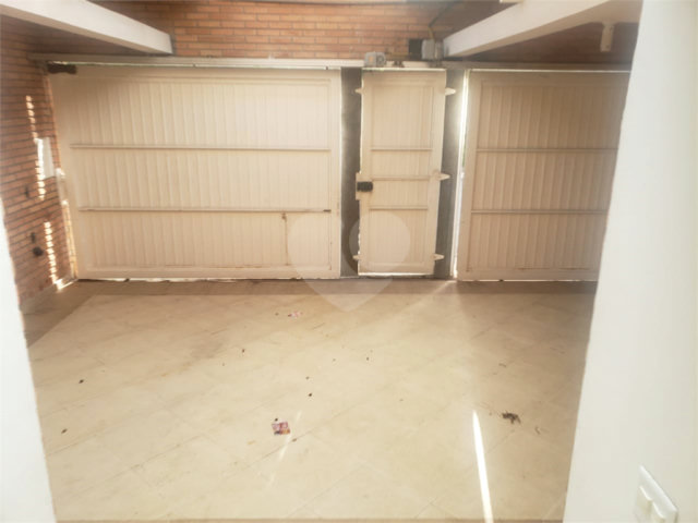 Sobrado à venda com 4 quartos, sendo 2 suítes,  em Tremembé, São Paulo, SP