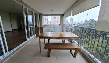 Apartamento para alugar com 3 suítes em Santana, São Paulo, SP