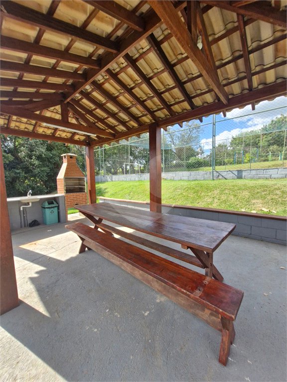Terreno à venda no condomínio Bosque dos Cambarás, Valinhos - SP