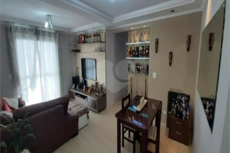 Apartamento à venda com 3 quartos, sendo 1 suíte,  em Paraíso do Morumbi, São Paulo, SP