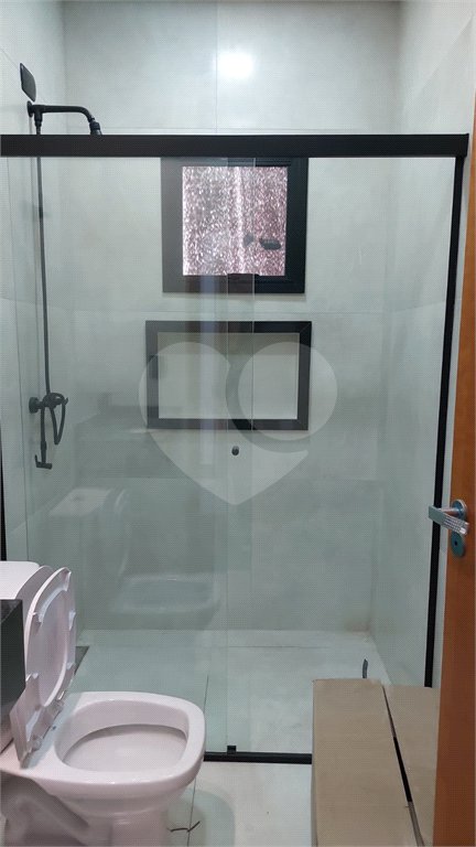 Casa à venda ou para alugar com 5 quartos, sendo 3 suítes, no condomínio Figueira Garden, Atibaia - SP