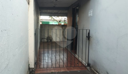 Casa Térrea à venda com 3 quartos, sendo 1 suíte,  em Vila Xavier (vila Xavier), Araraquara, SP