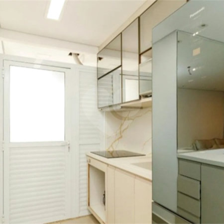 Apartamento à venda com 3 quartos, sendo 1 suíte,  em Vila Medeiros, São Paulo, SP