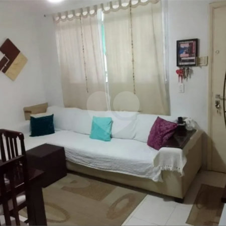 Sobrado à venda com 3 quartos, sendo 1 suíte, em Jaguaré, São Paulo, SP