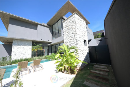 Casa à venda com 4 suítes no condomínio Villa dos Pinheiros, Indaiatuba - SP