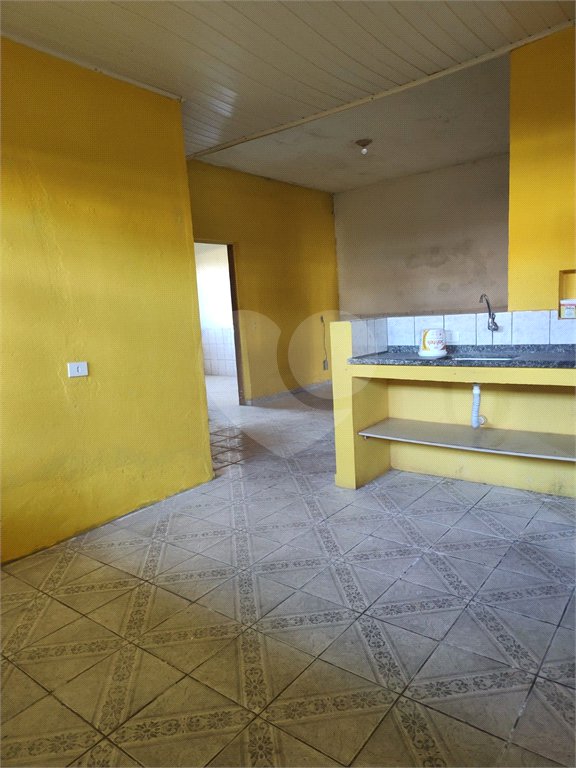 Casa à venda com 2 quartos em Jardim Margarida, Mogi das Cruzes, SP