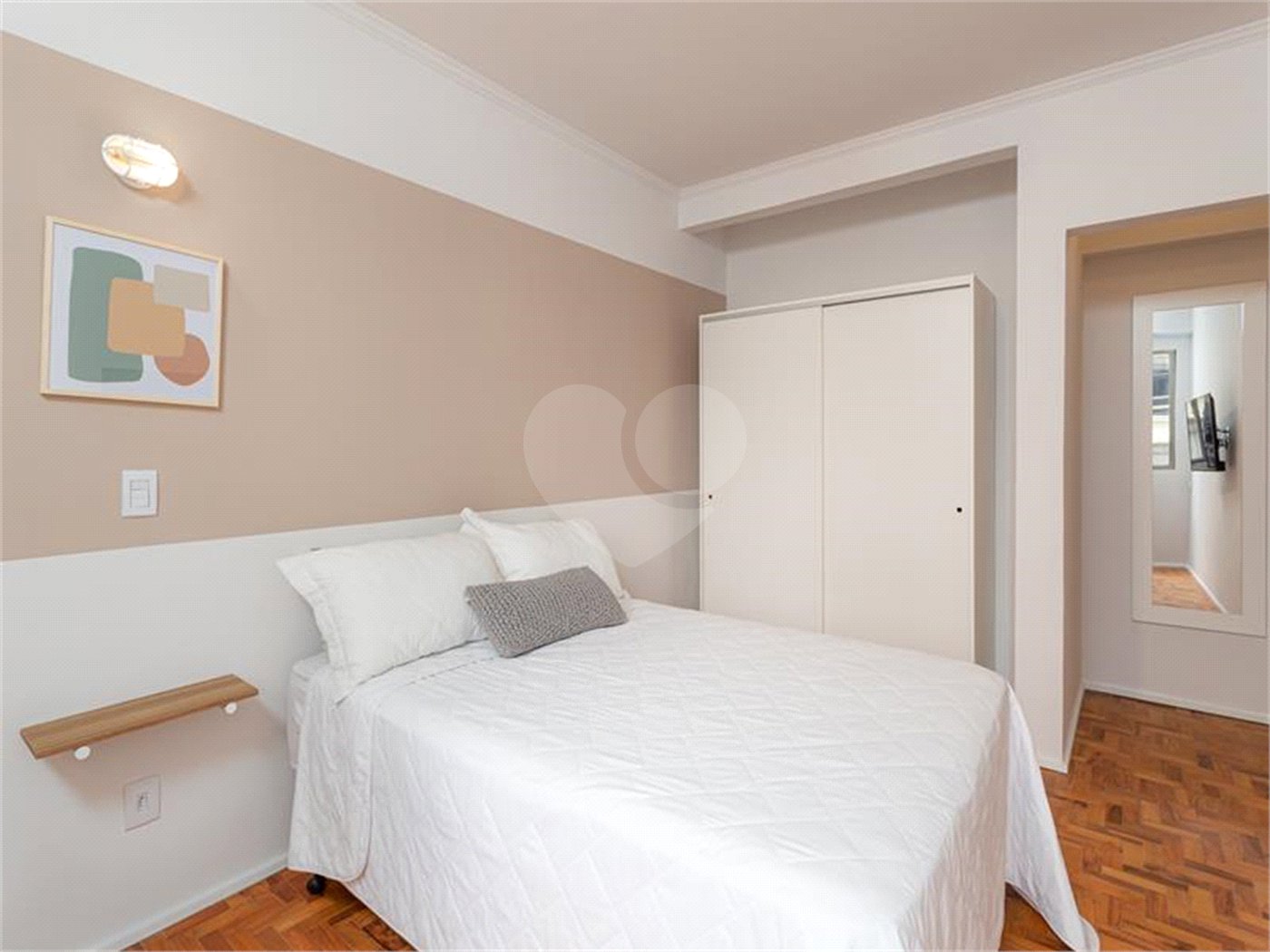 Apartamento à venda com 4 quartos, sendo 2 suítes, em Pinheiros, São Paulo, SP