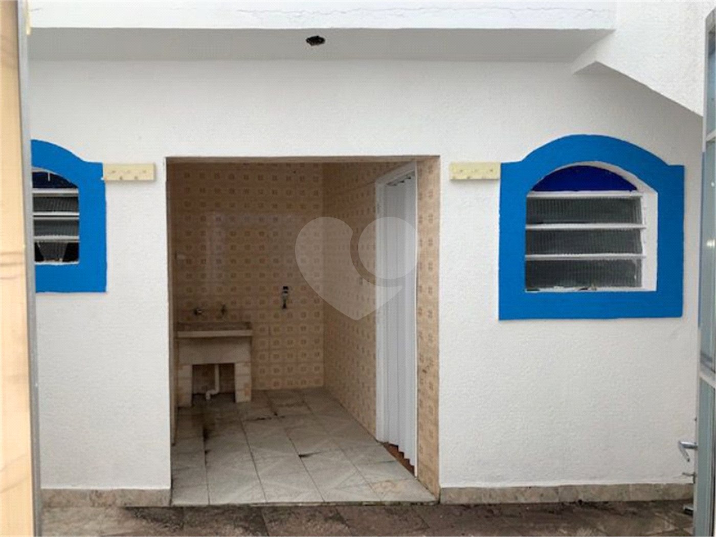 Sobrado à venda com 3 quartos, sendo 1 suíte, em Tremembé, São Paulo, SP