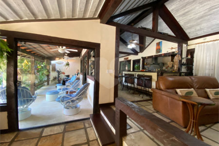 Casa à venda com 6 quartos, sendo 4 suítes, em Canto, Armação dos Búzios, RJ