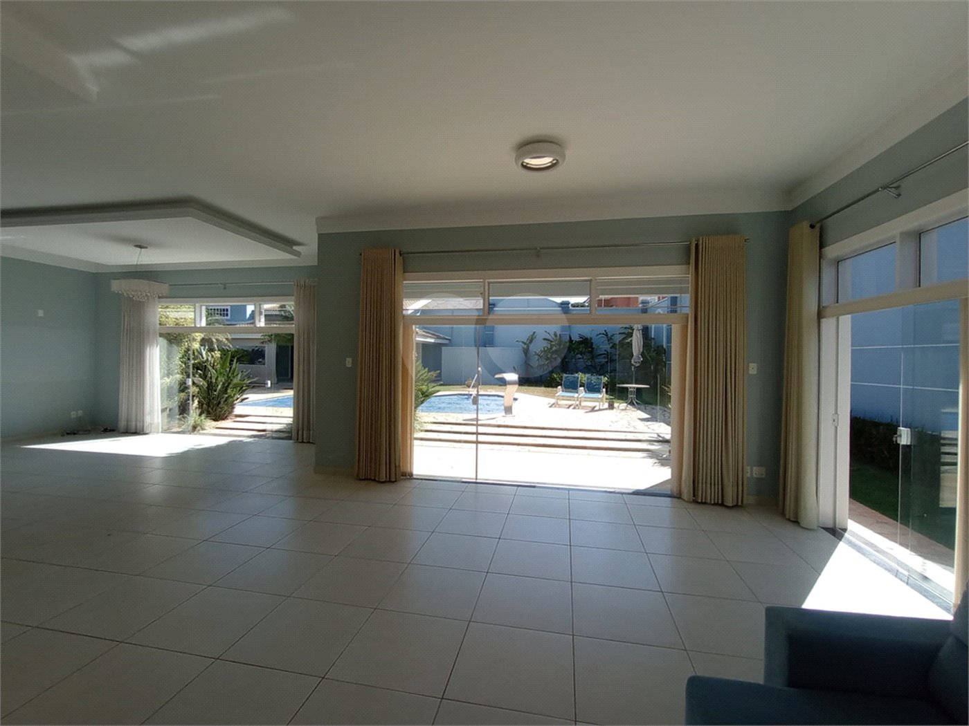 Casa à venda com 3 suítes em Vila Nastri, Itapetininga, SP