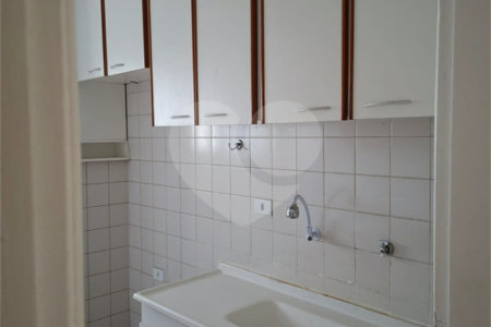 Apartamento à venda com 2 quartos em Parque Maria Domitila, São Paulo, SP