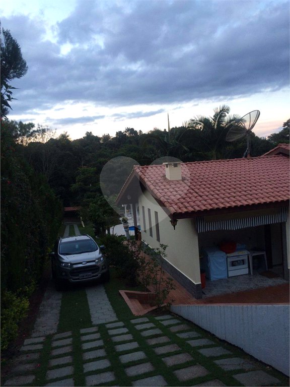 Casa Térrea à venda com 3 quartos, sendo 1 suíte,  em Alpes D'ouro, Bom Jesus dos Perdões, SP