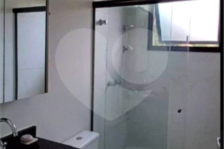 Casa à venda com 3 quartos, sendo 2 suítes, no condomínio Residencial Marchant Buarque, Atibaia - SP