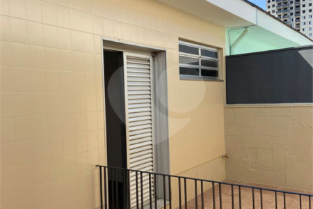 Sobrado à venda com 3 quartos, sendo 1 suíte,  em Jardim Itacolomi, São Paulo, SP