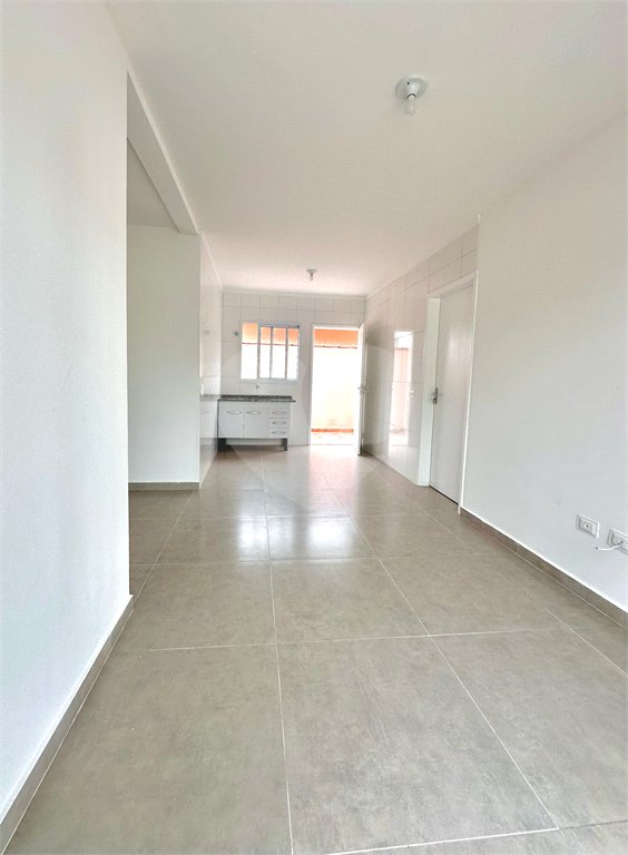 Apartamento à venda ou para alugar com 2 quartos, sendo 1 suíte, em Vista Linda, Bertioga, SP