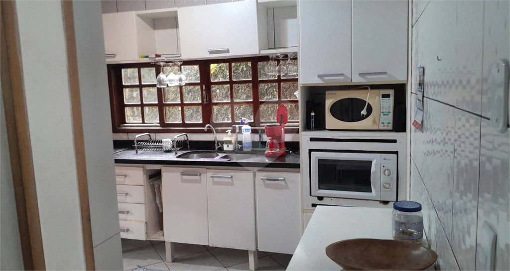 Casa à venda com 4 quartos, sendo 2 suítes, em Albatroz, Armação dos Búzios, RJ