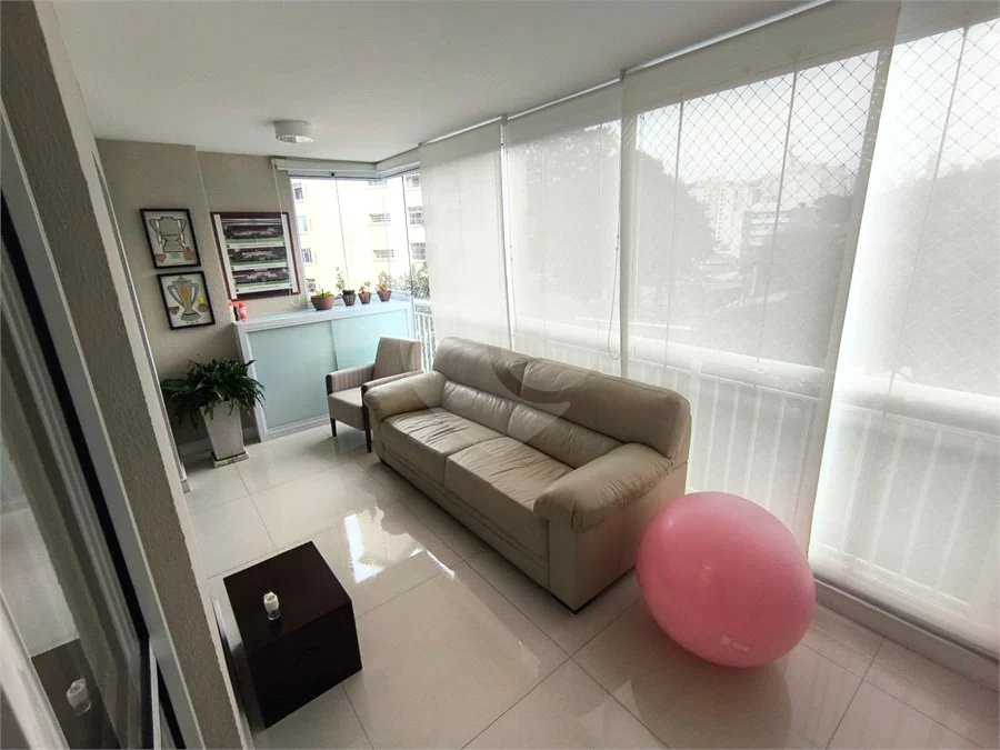 Apartamento à venda com 3 quartos, sendo 1 suíte,  em Jardim Vazani, São Paulo, SP