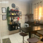 Casa à venda com 4 quartos, sendo 1 suíte, em Loteamento Shangrilá, Valinhos, SP