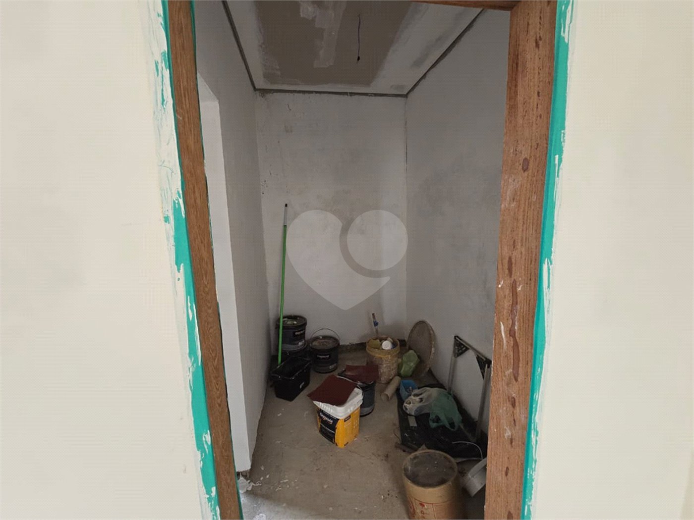 Casa à venda com 3 quartos, sendo 1 suíte, no condomínio Tivolli, Itapetininga - SP