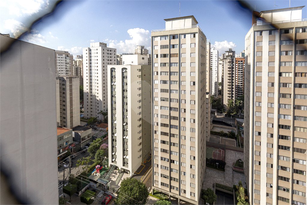 Apartamento à venda com 4 quartos, sendo 2 suítes, em Indianópolis, São Paulo, SP