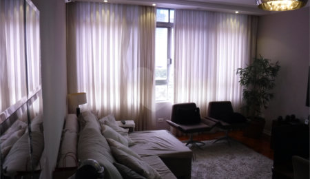 Apartamento à venda com 2 quartos, sendo 1 suíte,  em Boqueirão, Santos, SP