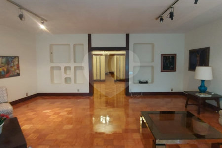 Apartamento à venda com 4 quartos, sendo 1 suíte,  em Laranjeiras, Rio de Janeiro, RJ