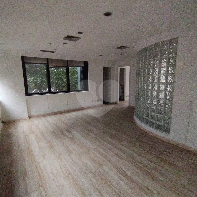 Sala comercial para locação no Jardim Paulista, 90 m², 2 vagas de garagem