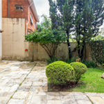 Casa à venda com 4 quartos, sendo 3 suítes,  no condomínio Vila das Flores, São Paulo - SP
