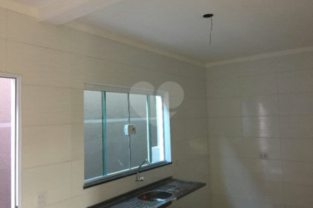 Sobrado à venda com 3 quartos, sendo 1 suíte,  em Vila Oliveira, Mogi das Cruzes, SP