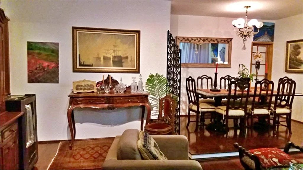 Apartamento à venda com 3 quartos, sendo 1 suíte, em Vila Andrade, São Paulo, SP