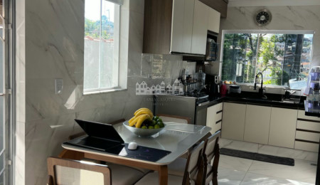 Casa à venda com 3 quartos, sendo 1 suíte, em Retiro das Fontes, Atibaia, SP