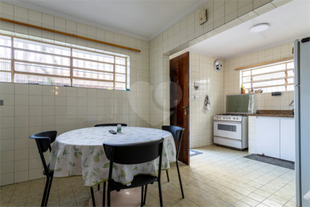 Casa à venda com 3 quartos, sendo 1 suíte, em Chácara Santo Antônio (zona Sul), São Paulo, SP