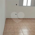 Sobrado à venda com 3 quartos, sendo 2 suítes, em Vila Paulicéia, São Paulo, SP