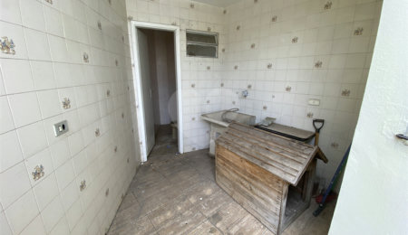 Sobrado à venda com 3 quartos, sendo 1 suíte,  em Interlagos, São Paulo, SP