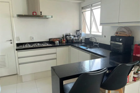 Apartamento à venda com 3 suítes em Jardim Monte Kemel, São Paulo, SP