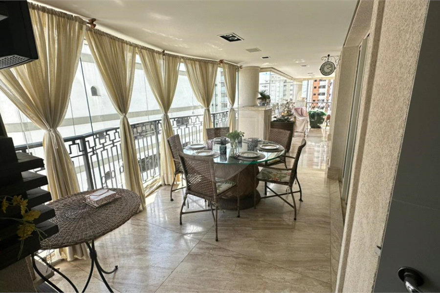 Apartamento à venda com 4 quartos, sendo 3 suítes,  em Santana, São Paulo, SP