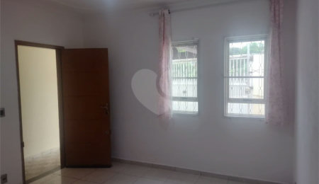 Casa Térrea à venda com 3 quartos, sendo 1 suíte,  em Parque Ortolândia, Hortolândia, SP