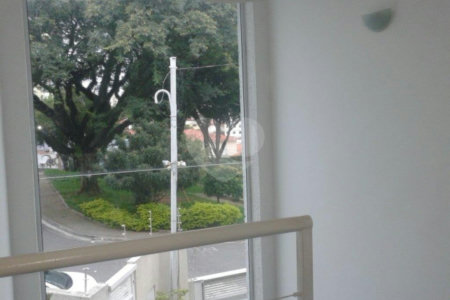 Casa à venda com 3 suítes no condomínio Praça Vitoriano Rodrigues Xavier,35, São Paulo - SP