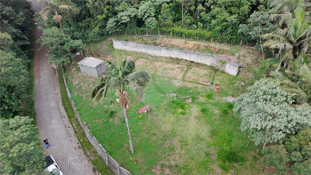 Casa à venda no condomínio Jardim da Montanha I, Mairiporã - SP