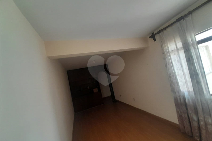 Apartamento à venda com 3 quartos, sendo 1 suíte, no Centro, Serra Negra, SP